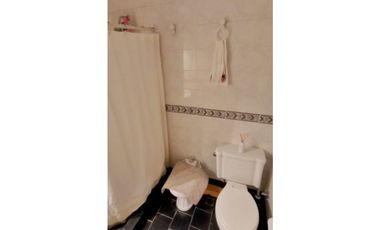 Chalet en PH 3 ambientes con entrada p/ autos - Soler y C. de Dolores