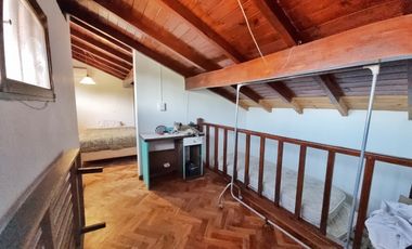 Chalet en PH 3 ambientes con entrada p/ autos - Soler y C. de Dolores
