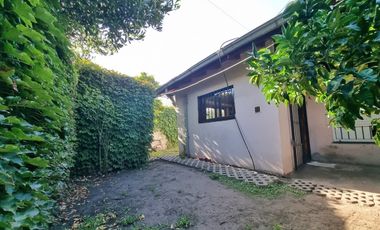Chalet en PH 3 ambientes con entrada p/ autos - Soler y C. de Dolores