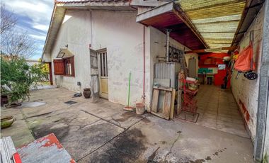 2 Propiedades 3 amb. c/u en block - Int. Camusso y Gaboto
