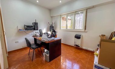 2 Propiedades 3 amb. c/u en block - Int. Camusso y Gaboto