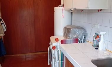 Casa sobre dos lotes en Jose Marmol