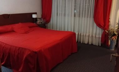 Casa sobre dos lotes en Jose Marmol