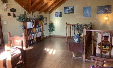 Casa sobre dos lotes en Jose Marmol