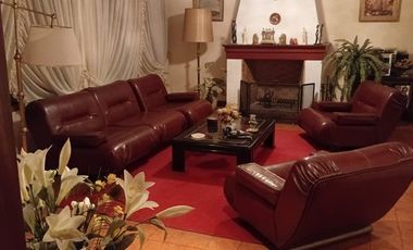 Casa sobre dos lotes en Jose Marmol