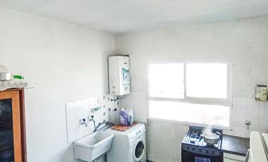 Venta Amplio Departamento 2 ambientes Avellaneda