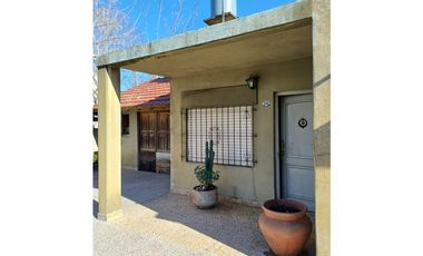 CASA A LA VENTA PARA REFACCIONAR EN MORENO