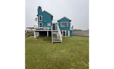 Venta casa con vista al mar y bajada a la playa en Camet Norte