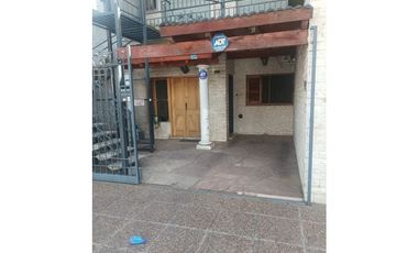 Amplio PH en Planta Baja