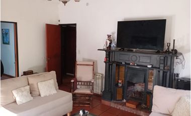 EN VENTA ✨CASA Ubicada en Florencio Varela Centro