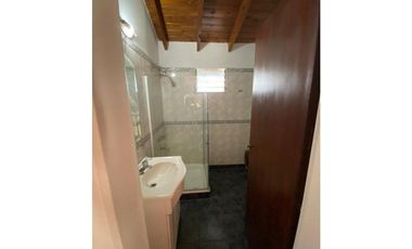 Duplex a la venta en Oribe esq. Thorne, Ituzaingo. APTO CREDITO
