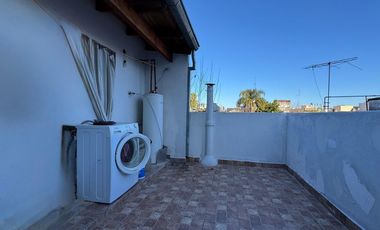 VENTA PH 4 AMB TIPO CASA COCHERA EXC ZONA CASEROS