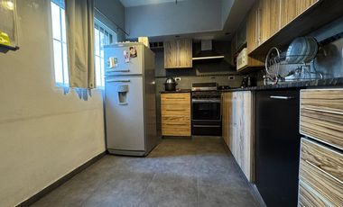 VENTA PH 4 AMB TIPO CASA COCHERA EXC ZONA CASEROS