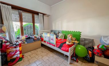 Chalet 6 ambientes - Magallanes y Reforma Universitaria