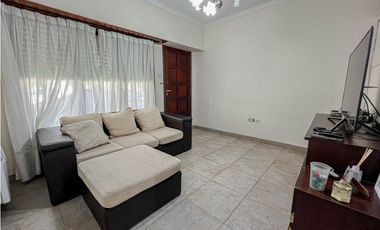 Chalet 6 ambientes - Magallanes y Reforma Universitaria