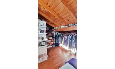 Chalet 4 amb. con parque. Apto crédito - Gutenberg y González Chávez