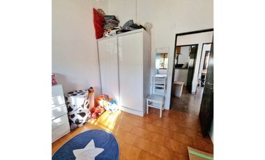 Chalet 4 amb. con parque. Apto crédito - Gutenberg y González Chávez