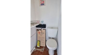 Chalet 4 amb. con parque. Apto crédito - Gutenberg y González Chávez