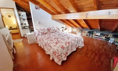 Chalet 4 amb. con parque. Apto crédito - Gutenberg y González Chávez