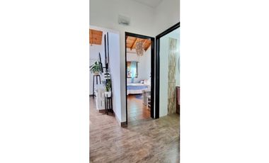 Chalet 4 amb. con parque. Apto crédito - Gutenberg y González Chávez