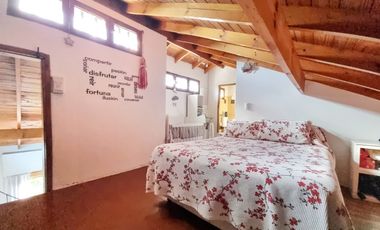 Chalet 4 amb. con parque. Apto crédito - Gutenberg y González Chávez