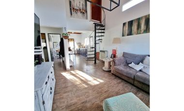 Chalet 4 amb. con parque. Apto crédito - Gutenberg y González Chávez