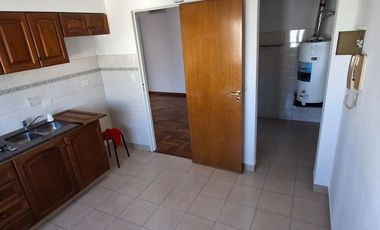 DEPARTAMENTO EN ALQUILER SAN MARTIN CENTRO 2 AMPLIOS AMBIENTES