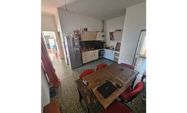 Villa Cabrera 2 /3 Dorm. Excelente Zona - a 20 m de Caraffa