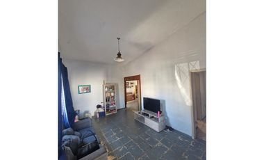 Villa Cabrera 2 /3 Dorm. Excelente Zona - a 20 m de Caraffa