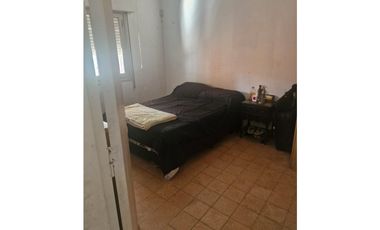 Villa Cabrera 2 /3 Dorm. Excelente Zona - a 20 m de Caraffa