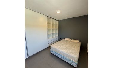 VENDO CASA DE CATEGORA