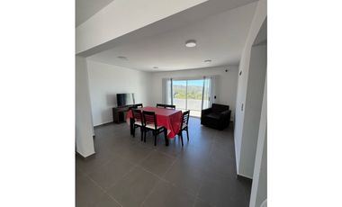 VENDO CASA DE CATEGORA