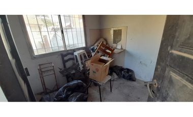 HERMOSO CHALET EN VENTA - ITUZAINGO NORTE. EXCELENTE DISEÑO