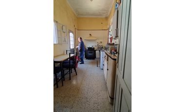 Casa Céntrica 400 mts Lote 120 Cubiertos