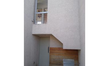 HERMOSO DUPLEX 4 AMBIENTES ITUZAINGO NORTE.