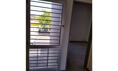 HERMOSO DUPLEX 4 AMBIENTES ITUZAINGO NORTE.