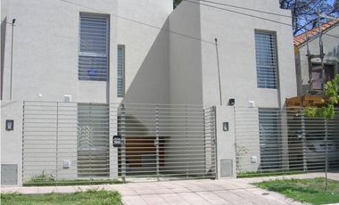 HERMOSO DUPLEX 4 AMBIENTES ITUZAINGO NORTE.