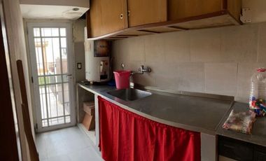 Chalet 4  ambientes + depto 2 amb