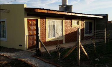 Chalet 4  ambientes + depto 2 amb