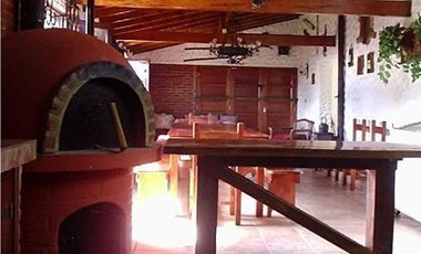 Casa quinta de 4 ambientes  MIRAMAR