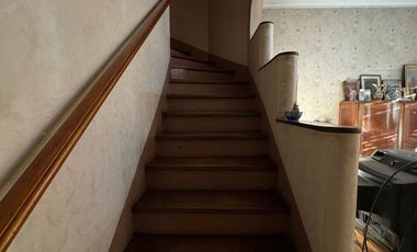 VENTA DE CASA A REFACCIONAR 4 AMBIENTES VELEZ SARF