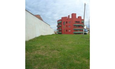 LOTE 400m2 a una cuadra del mar