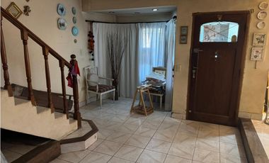 AMPLIO CHALET A RECICLAR. EXCELENTE UBICACIÓN EN VENTA