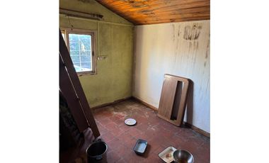 AMPLIO CHALET A RECICLAR. EXCELENTE UBICACIÓN EN VENTA