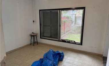 CASA A 100 METROS DE MARTIN FIERRO EN VENTA. SOBRE LOTE 864 MTS2
