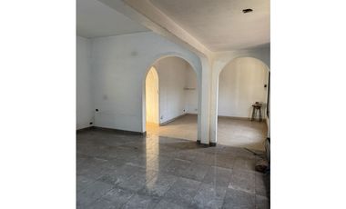 CASA A 100 METROS DE MARTIN FIERRO EN VENTA. SOBRE LOTE 864 MTS2