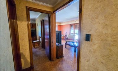 Chalet 4 amb. quincho, garage+ Local/Depto - Carasa y Av. J. P. Ramos
