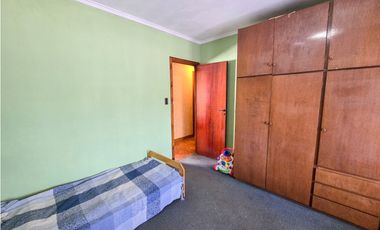 Chalet 4 amb. quincho, garage+ Local/Depto - Carasa y Av. J. P. Ramos
