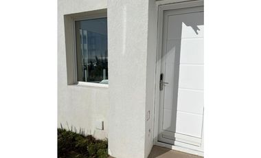 Duplex Frente al Mar con Comodidades Exclusivas
