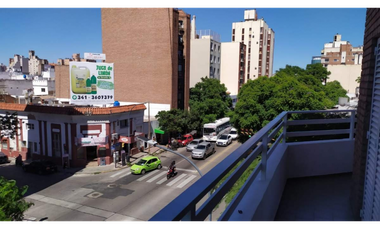 Departamento en venta. 2 dorm. sobre Av. Santa Fe barrio Alberdi